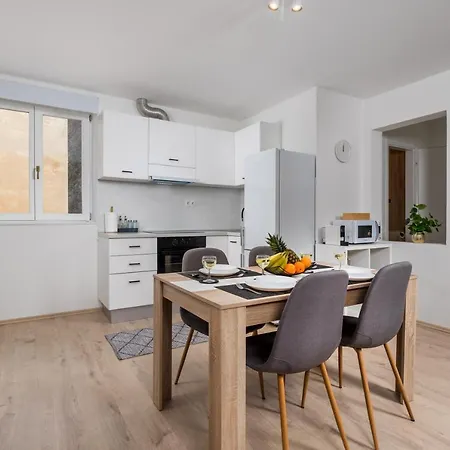 Jazz Apartment *