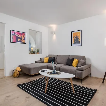Jazz Apartment *