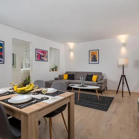 Apartment Jazz *